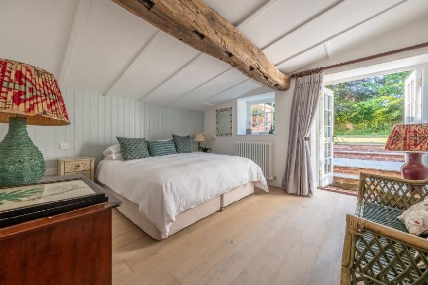 The Long Cottage (4)