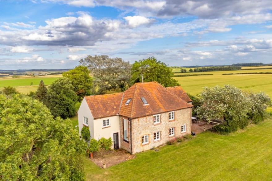 Field Barn Cottage