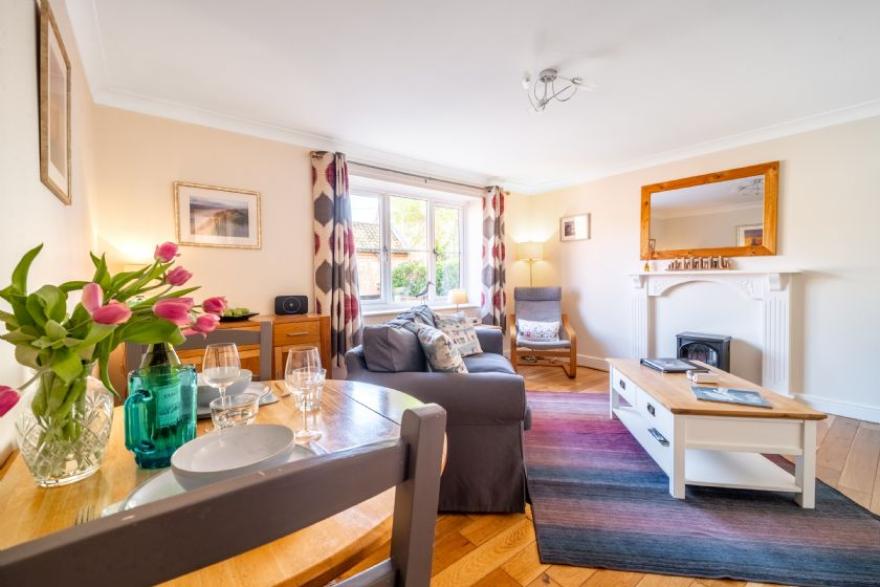 Curlew Apartment