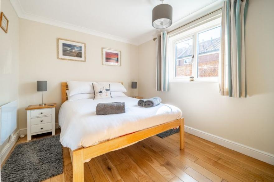 Curlew Apartment