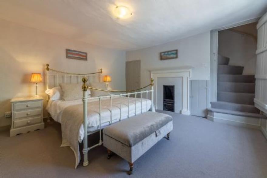 St Michael's Cottage (4)