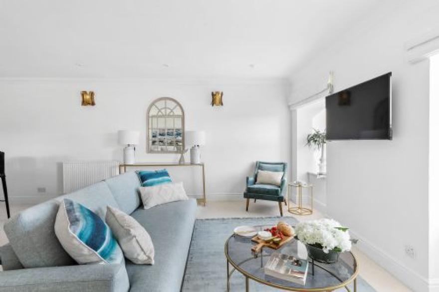 Sea View Suite