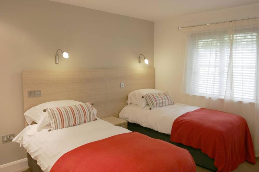 Stables Cottage (pet free)