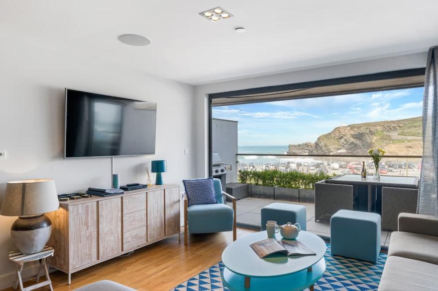 Exceptional four-storey townhouse with stunning sea views