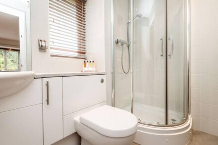 Stables Cottage (pet free)