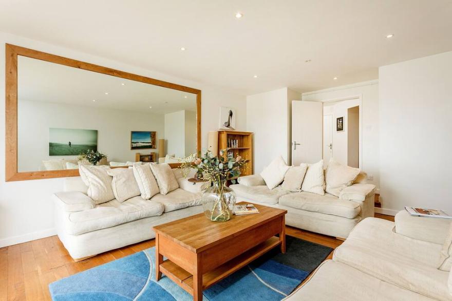 Surfside -  a large family home that sleeps 10 guests  in 3 bedrooms