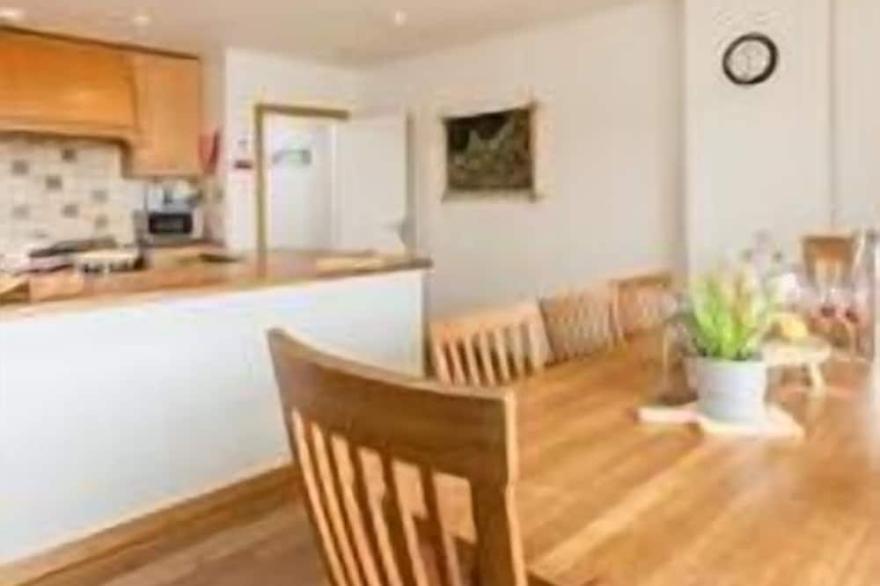 Surfside -  a large family home that sleeps 10 guests  in 3 bedrooms