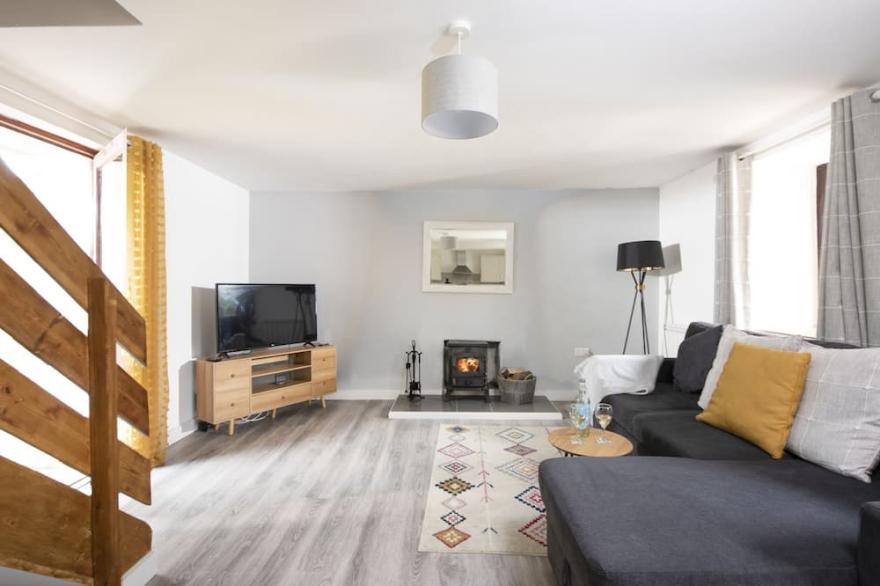 Aval Dor Barn, Croft Hooper -  a cottage that sleeps 5 guests  in 2 bedrooms