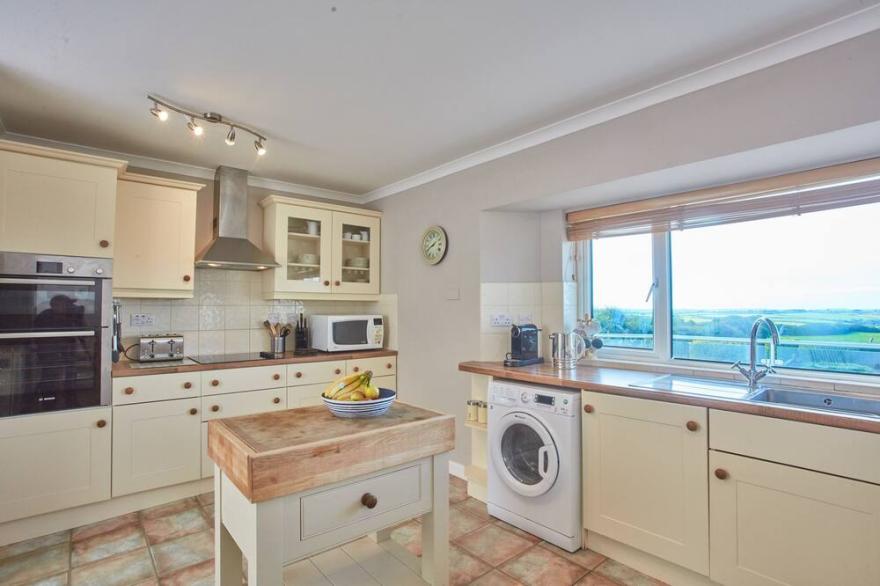 Seawynds is a lovely spacious property with panoramic coastal views set above the picturesque cove o