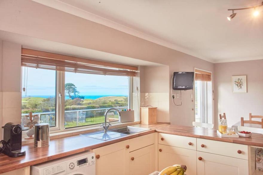 Seawynds is a lovely spacious property with panoramic coastal views set above the picturesque cove o