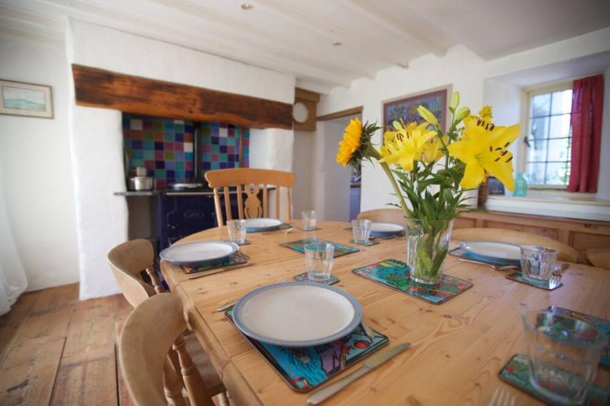 Penrose Cottage -  a cottage that sleeps 8 adults + 2 children  in 5 bedrooms
