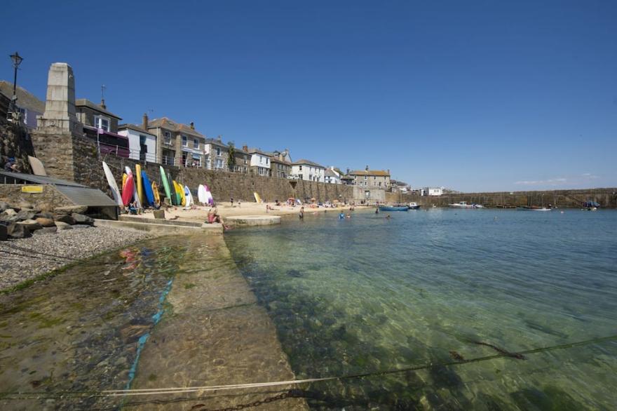 Upper Chandlers Cottage -  a cottage that sleeps 6 guests  in 3 bedrooms