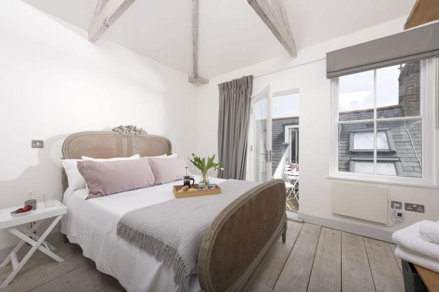 Upper Chandlers Cottage -  a cottage that sleeps 6 guests  in 3 bedrooms