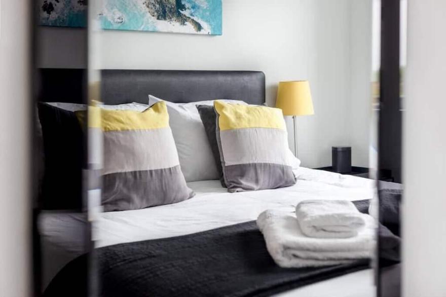 Modern House in St Agnes w/ Parking & Garden