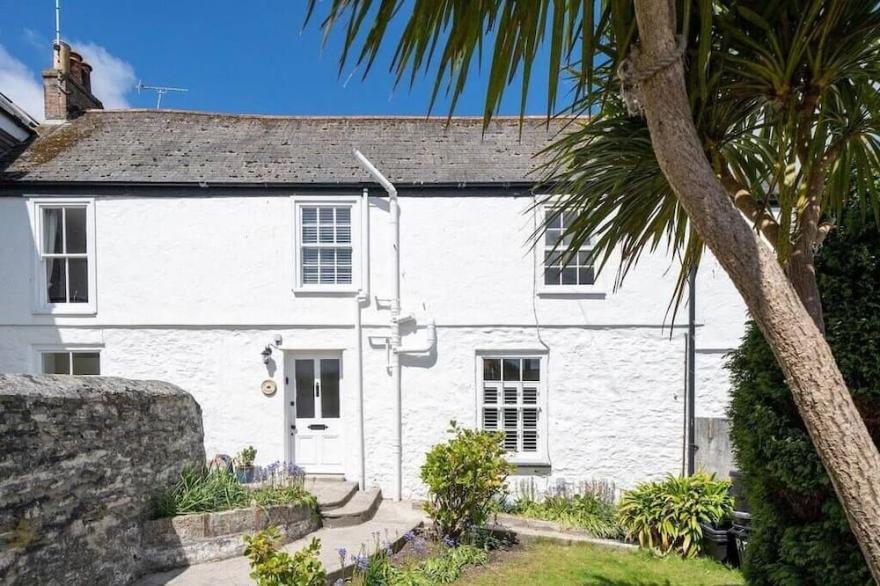 Cottage in Central Falmouth, Parking & Garden