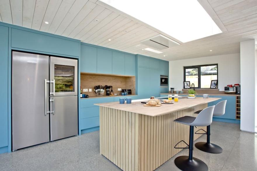 Rockpools is a modern living space for your holiday enjoyment just 500 yards from wonderous Watergat