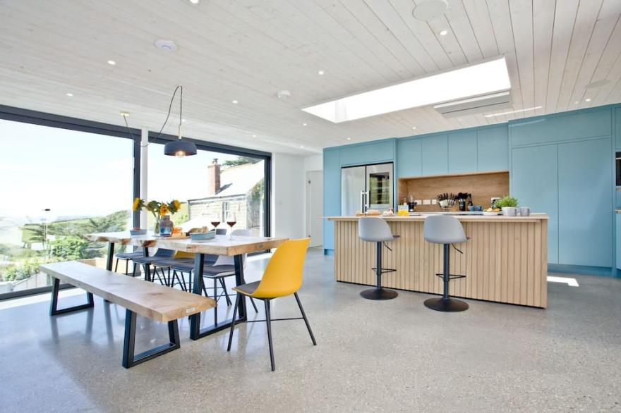 Rockpools is a modern living space for your holiday enjoyment just 500 yards from wonderous Watergat