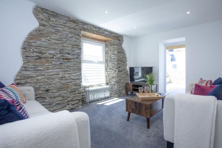 Ocean View -  a house that sleeps 8 guests  in 4 bedrooms