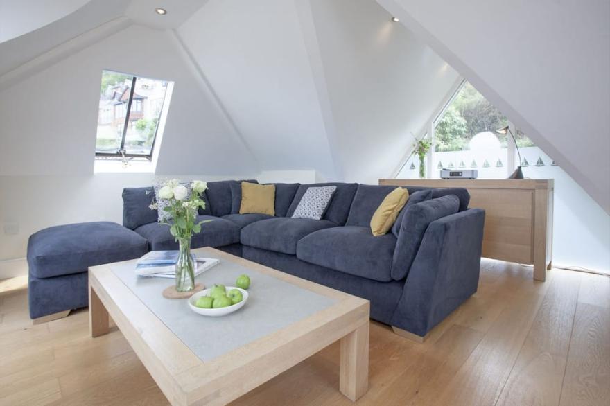 Waterview House -  a house that sleeps 8 guests  in 4 bedrooms