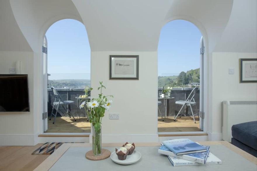 Waterview House -  a house that sleeps 8 guests  in 4 bedrooms