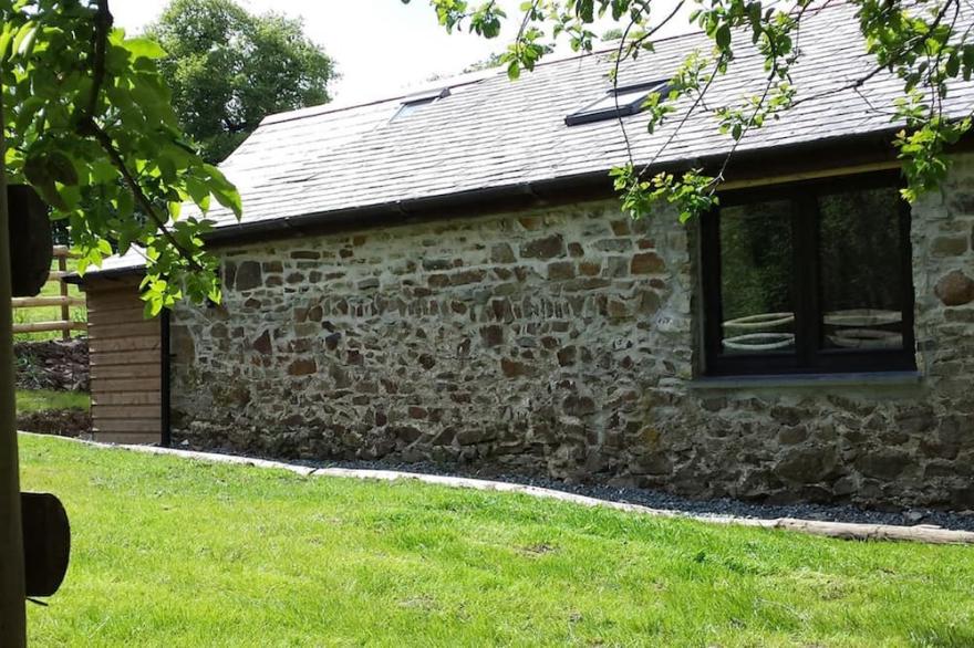 Stables Cottage - deep in the Devon countryside