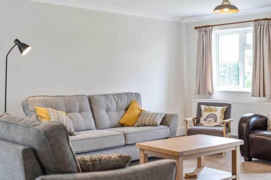 Spacious Bungalow nr Westward Ho!