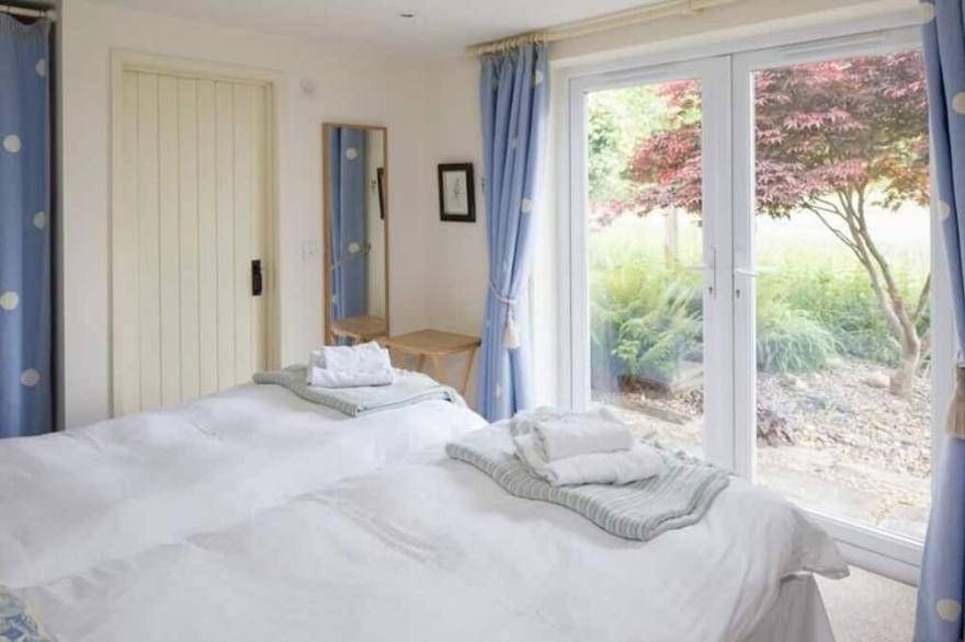 18th Century Cottage in Dorset Countryside