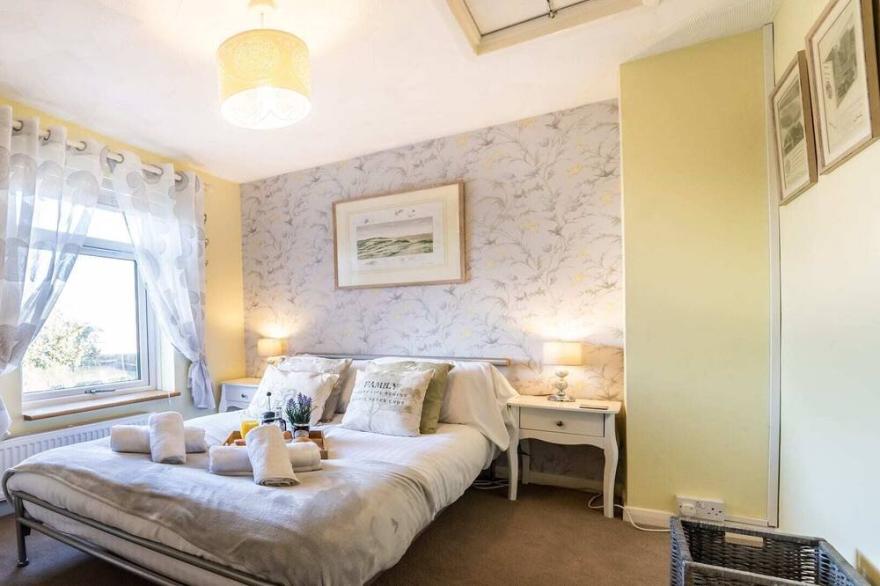 Seaside Snug – 2 Bedroom Home - near the Beach