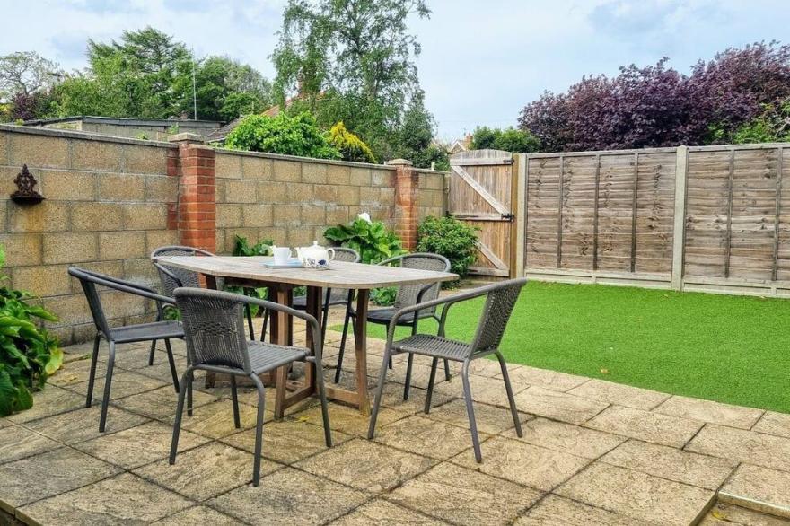 30 Holway Road -   wonderful, three storey, mid terrace townhouse with parking in Sheringham, close
