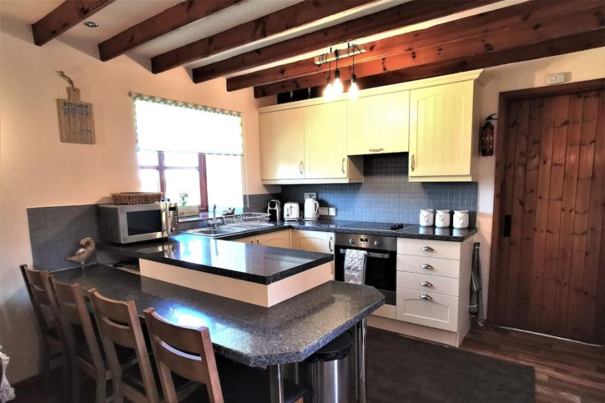 2 Bedroom cottage with views of Whitby Abbey in quiet rural location