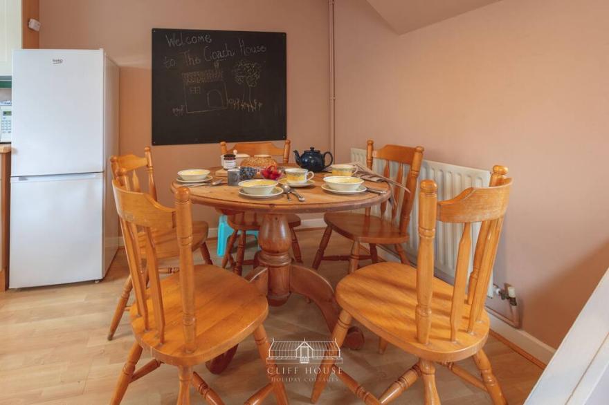 3 bedroomed holiday cottages that sleeps 5, with one off road car parking space and  indoor pool