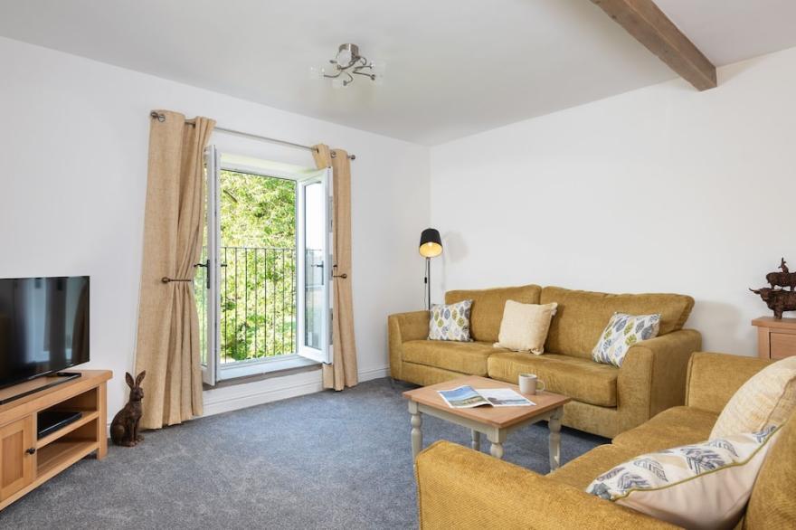 2 bedroom barn conversion with views to Solway Coast, edge of Lake District