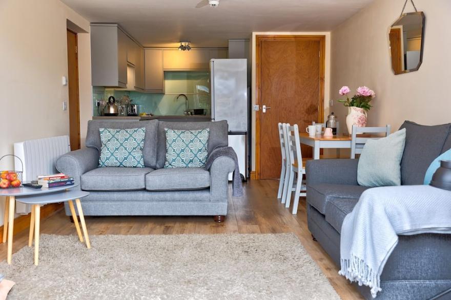 Howgills Apartment 8 offers self-catering accommodation with free parking and free WiFi