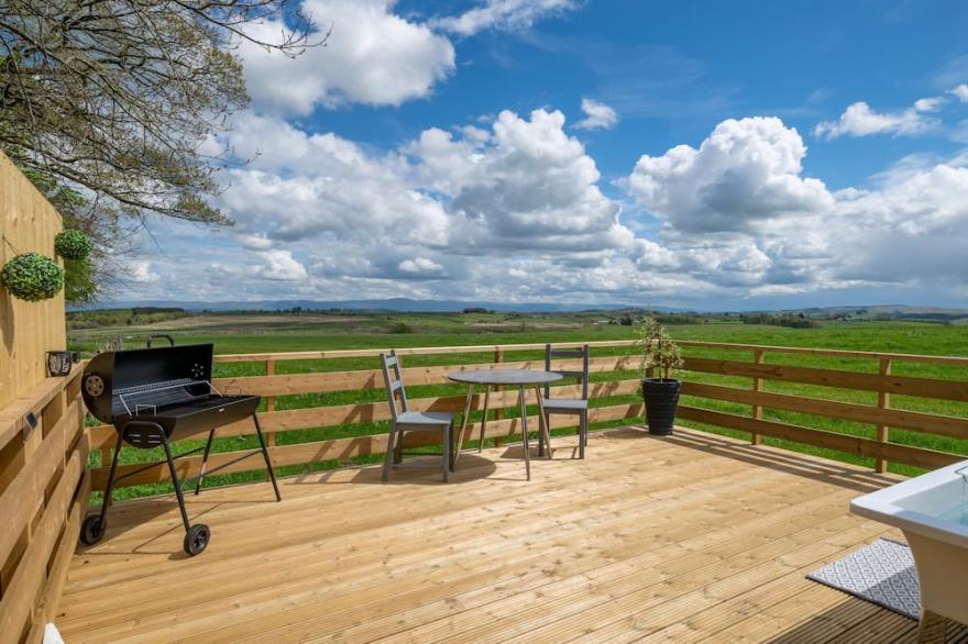 Pennine View -  Fantastic views with outdoor bathtub
