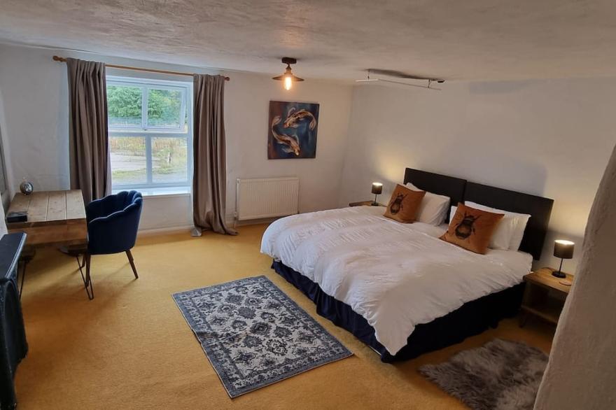 Dog-friendly cottage with walks from the doorstep