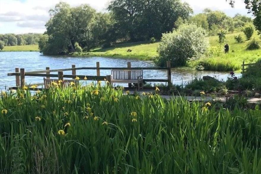 Tarn End Cottage 8, Talkin Tarn, Brampton ideal for a romantic break overlooking the Tarn