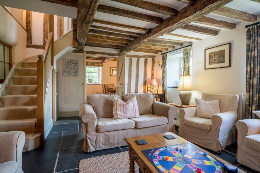 Lletty -  An historic three-storey Grade II stone holiday farmhouse dating from the 17th century