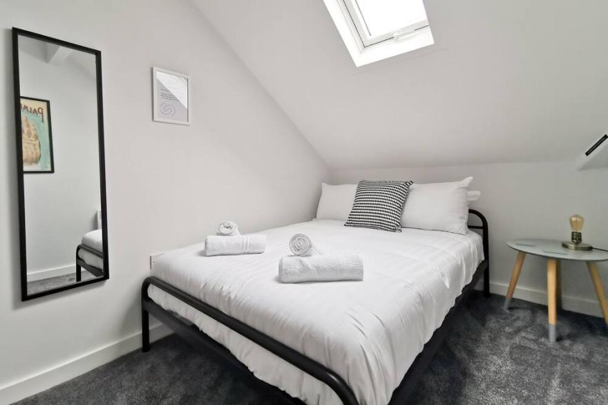 No.3 Richmond Apartments by Switchback Stays
