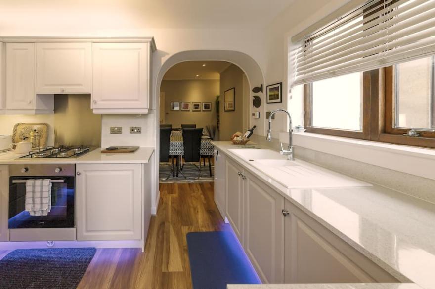 Cosy and newly-renovated