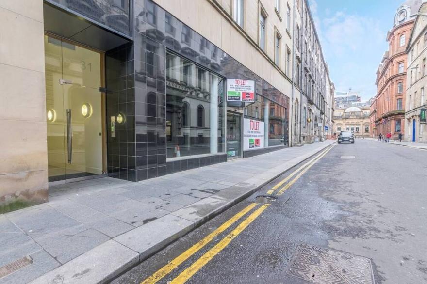 1 Bedroom Flat in the Heart of Merchant City!