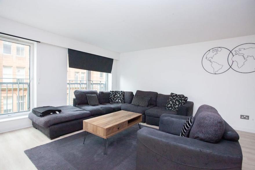 Merchant City Flat with Private Parking