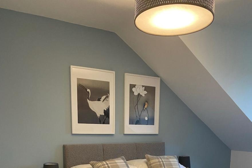 Stunning three bedroom cottage with Hot Tub