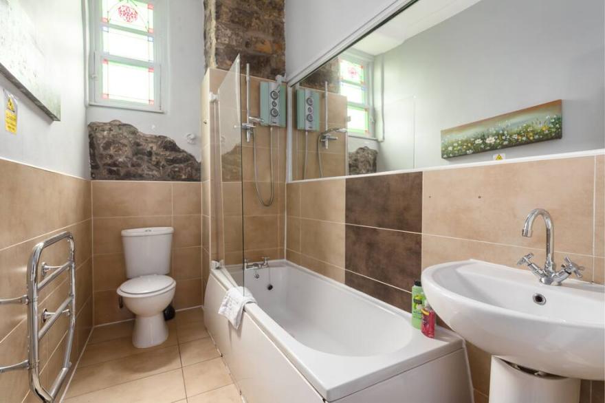 VIP ROYAL MILE 2Bed Apartment, Sleeps 4