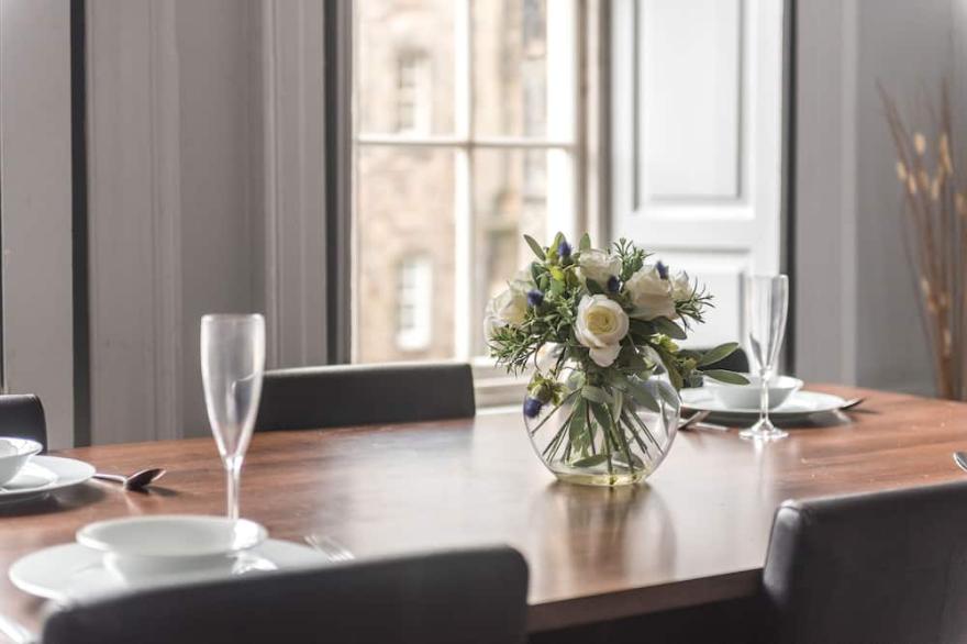VIP ROYAL MILE 2Bed Apartment, Sleeps 4