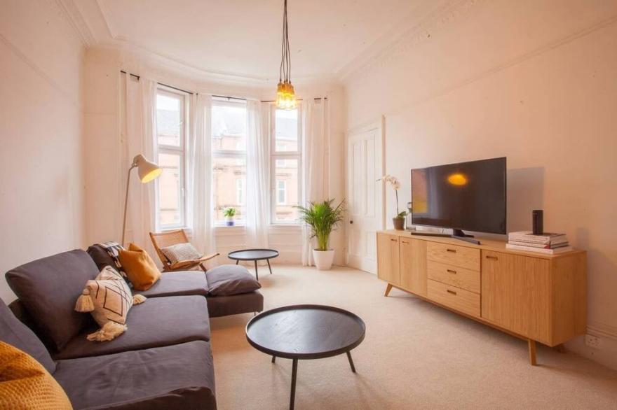 Stunning 2 bed property in heart of West End