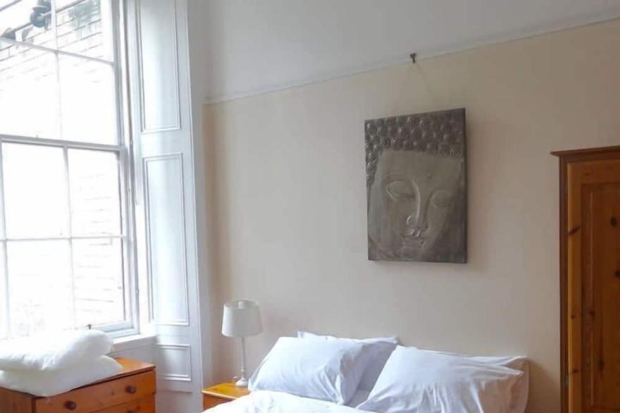 Stunning one bed flat in the heart of Glasgow