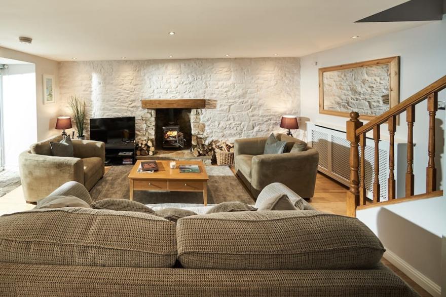 Loch Lomond 2bed 2bath Luxury Cottage