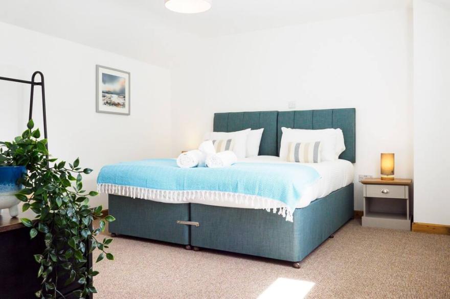 Trelawney - Charming stone 2 bedroom cottage with pool - Tresooth Cottages