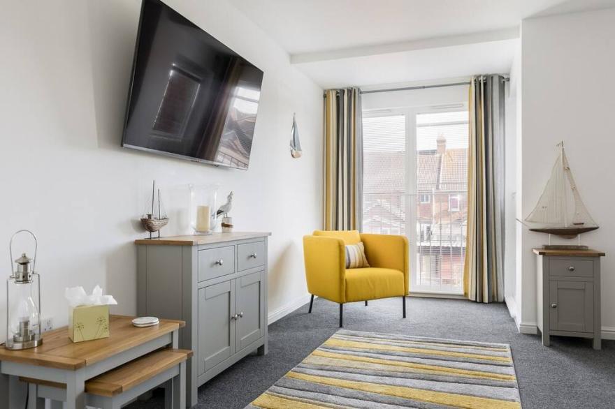 Just Beachy -  a house that sleeps 6 guests  in 3 bedrooms