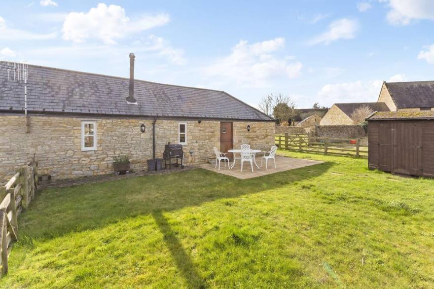 1 Homepiece -  a converted barn that sleeps 4 guests  in 2 bedrooms